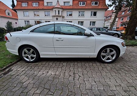 Volvo C70 2.0D Momentum Momentum