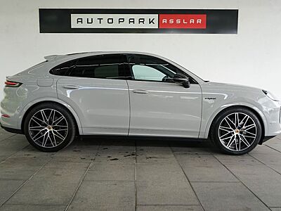 Porsche Cayenne Coupe E-Hybrid Black Edition/Kreide /22z
