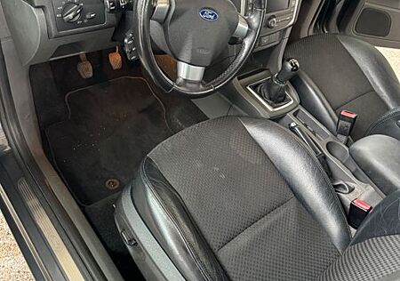 Ford Focus 2,0 Titanium Titanium