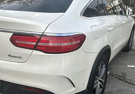 Mercedes-Benz GLE 350 d 4MATIC -