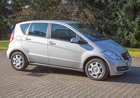 Mercedes-Benz A 180 Autotronic -