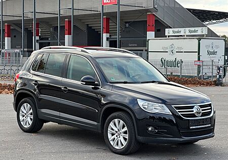 VW Tiguan Volkswagen Sport & Style 4Motion *NAVI*AHK*SITZHZ*