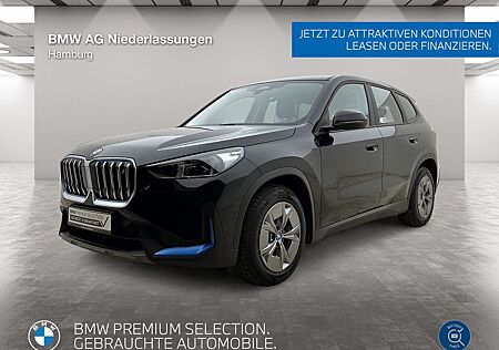 BMW iX1 xDrive30 Harman/K Kamera Driv.Assist LED