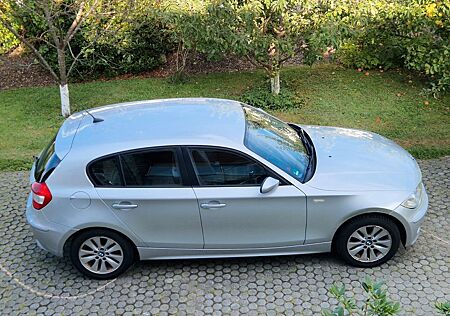 BMW 120i - Erstbesitzer immer im Familienbesitz