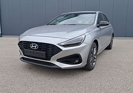 Hyundai i30 Go Plus DCT Adap. Tempomat/17"/SmartK.