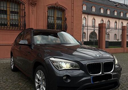 BMW X1 sDrive18d Sport Line Automatik TÜV Neu