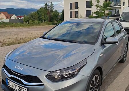 Kia Cee'd / Ceed 1.0 T-GDI Vision Vision