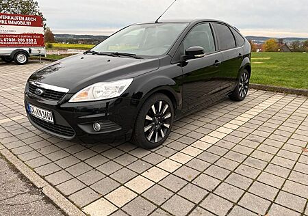 Ford Focus 1,6 Ti-VCT Black Magic Black Magic