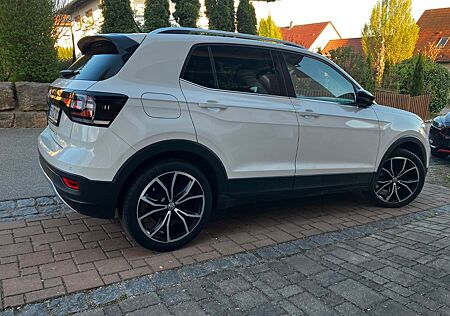 VW T-Cross Volkswagen 1.6 TDI Style Navi ACC 18" LED