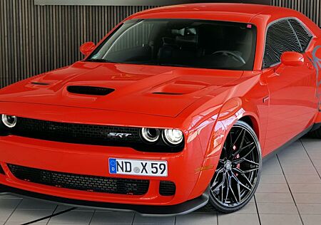 Dodge Challenger SRT Hellcat/Widebody/Abgas/22"Zoll