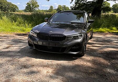 BMW 330d xDrive Touring M Sport Auto. M Sport