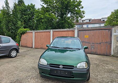 Opel Corsa 1.4 Family* 1 Hd * 5 - trg * 95000 KM