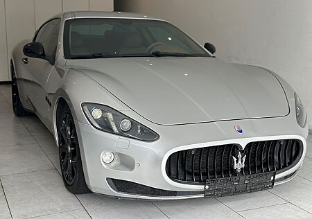 Maserati GranTurismo V8 19%MwSt.! 1Hand*TÜV+Insp.NEU!