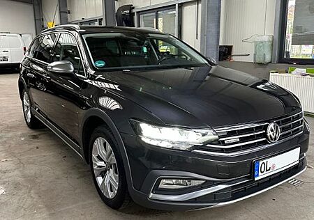 VW Passat Alltrack Volkswagen 2.0 TDI SCR 140kW DSG 4MOT A...