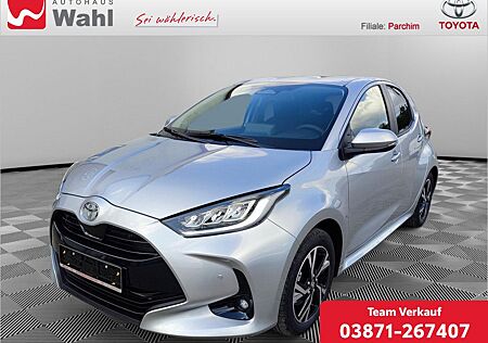 Toyota Yaris 1.5 Hybrid Teamplayer,1,99% Finanzierung f