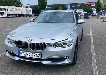 BMW 328i Luxury Line