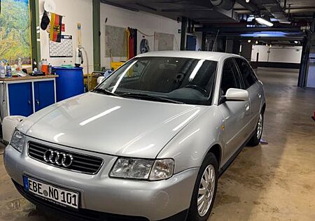 Audi A3 1.6 Ambiente TÜV bis 09 BJ 2000 101 PS