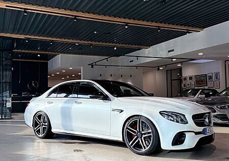 Mercedes-Benz E 63 AMG AMG E 63 S 4MATIC+9G+Pano+Massage+burm3D+Night