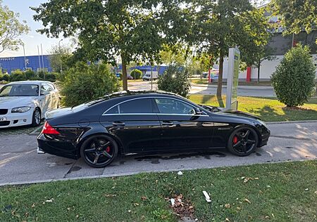 Mercedes-Benz CLS 500 - 55 AMG