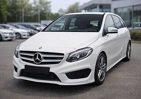 Mercedes-Benz B 180 AMG Line Automatik / Panormadach
