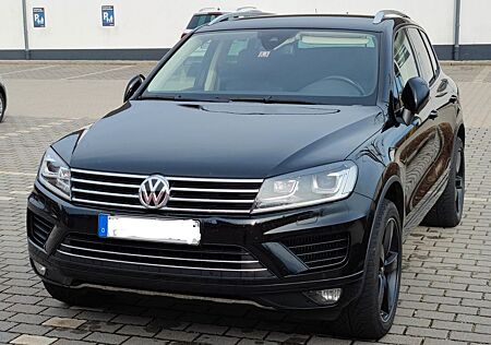 VW Touareg Volkswagen 3.0 V6 TDI SCR Tiptronic -