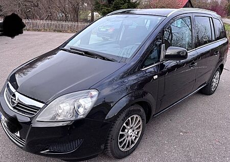 Opel Zafira 1.8 Family 8 fach bereift mit TÜV SHK AHK