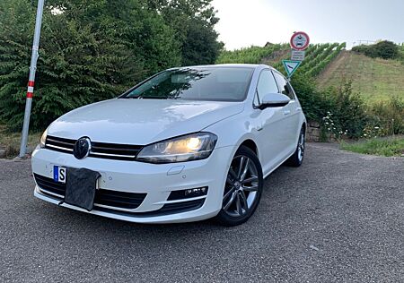 VW Golf Volkswagen 1.4 TSI 90kW DSG BMT CUP