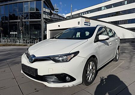 Toyota Auris Touring 1.8 Hybrid Kamera