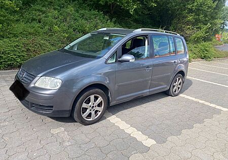 VW Touran Volkswagen 1.9 TDI 74kW Tempomat 6Gang Klima AHK