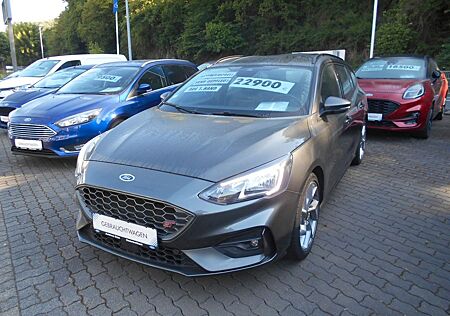 Ford Focus 2,3 EcoBoost ST Turnier