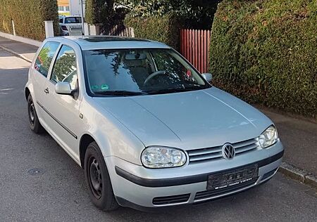 VW Golf Volkswagen 1.4 Basis