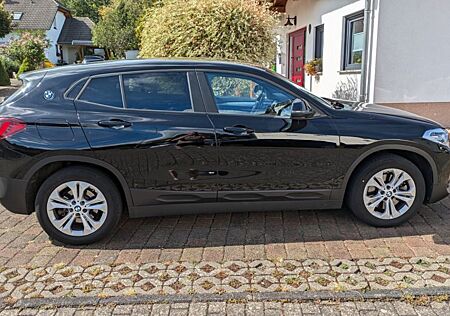 BMW X2 xDrive25e , Winter, Service, Sommer Neu, Navi