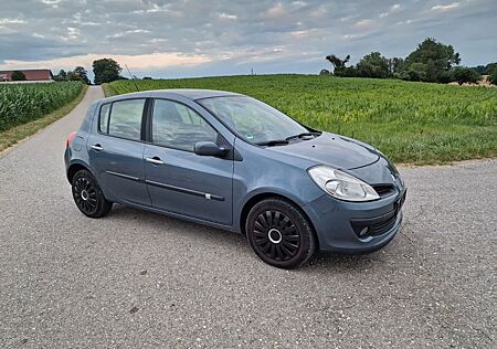 Renault Clio III Privilege 1.6*Limousine*Tüv Neu*