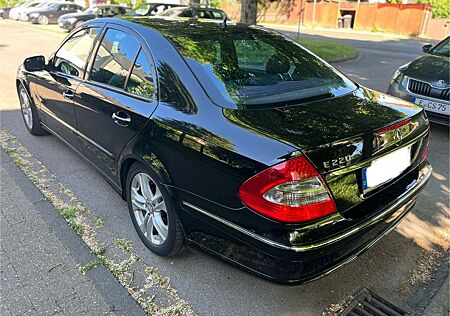 Mercedes-Benz E 220 CDI AVANTGARDE Avantgarde