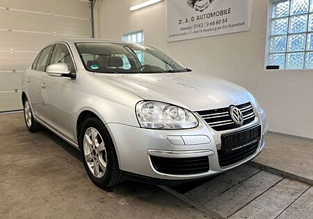 VW Jetta Volkswagen |1.6l FSI|175tkm|Alu|Klima|SHZ|1.Hand|SHeft
