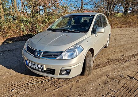 Nissan Tiida 1.6 acenta acenta