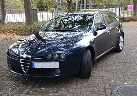 Alfa Romeo 159 gebraucht kaufen Alfa Romeo 159 1.9 JTS 16V Distinctive Distinctive