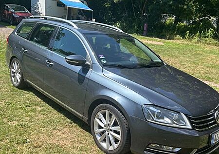 VW Passat Variant Volkswagen 2.0 TDI DSG 130kW Highline BM...