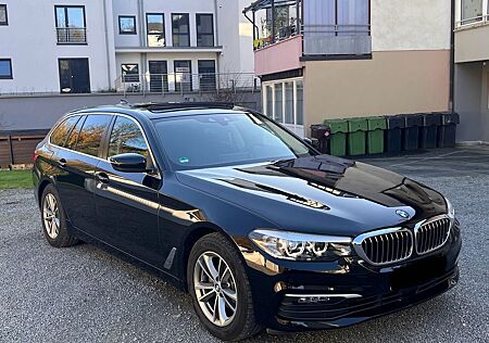 BMW 520i Touring A -