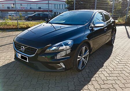 Volvo V40 D4 R-Design *SHZ*STHZ*Polestar147kW*PDC*App*