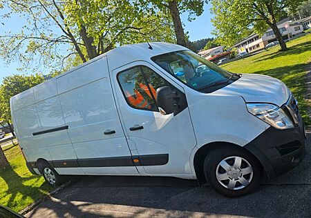 Nissan NV400