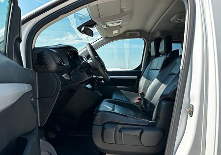 Opel Zafira Life 1.5 D Selection L NET: 10.490 EUR.