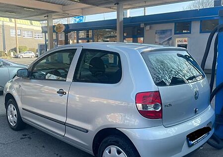 VW Fox Volkswagen 1.2 *Allw.Re.*SERVOLENKUNG*CD-SPIELER