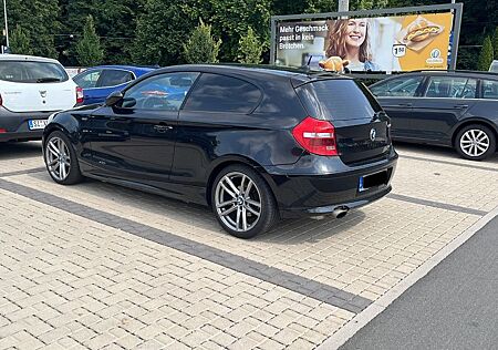 BMW 120i Coupé -
