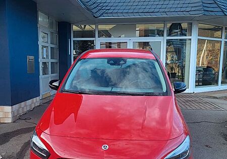 Mercedes-Benz B 220 B 4Matic AMG-Line