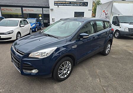 Ford Kuga Titanium (( 4X4,Wenig km,Sehrgepflegt ))