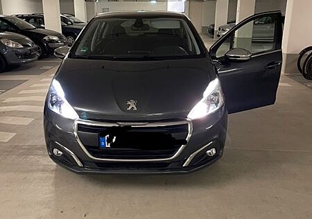 Peugeot 208 1.2 Allure PureTech 110 EAT6 S & S Allure
