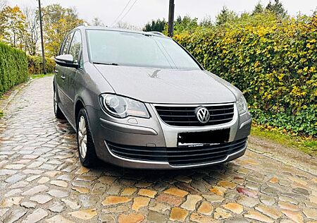 VW Touran Volkswagen 1.9 TDI Freestyle 2010 Ahk Navi Pdc Ahk