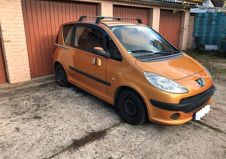 Peugeot 1007 Filou 75 2.Hand,109TKm,Scheckheft,Tüv Neu