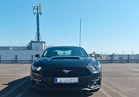 Ford Mustang 2.3 EcoBoost Auto -